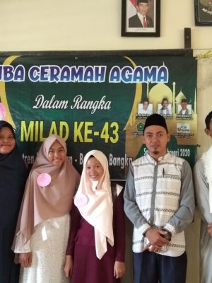 Juara 3 Putri Lomba Ceramah Tingkat SMA/ MA dalam Rangka Memperingati Ulang Tahun PPNI