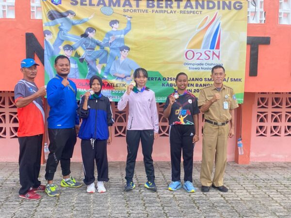 Meraih 1 Mendali Perak O2SN Jenjang SMA/MA dan SMK Tingkat Kabupaten Bangka Tahun 2024 Cabor Atletik Putri