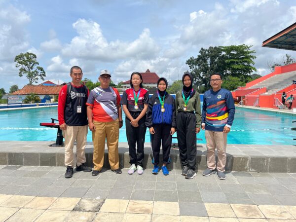 Meraih 5 Medali Emas O2SN Jenjang SMA/MA dan SMK Tingkat Kabupaten Bangka Tahun 2024 Cabor Renang